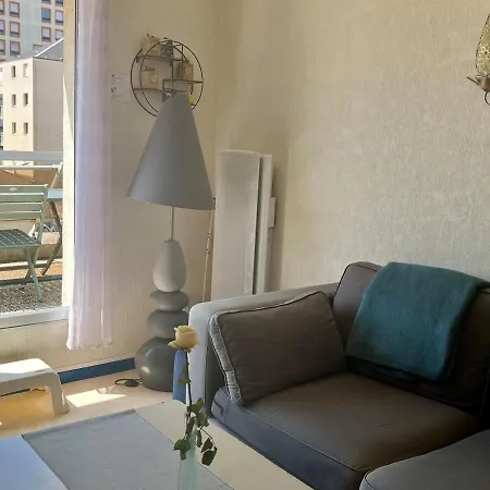 A 2 Mn Du Remblai, De La Et Des Commerces Les Sables-dʼOlonne