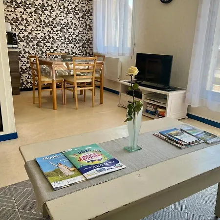 Lejlighed A 2 Mn Du Remblai, De La Et Des Commerces