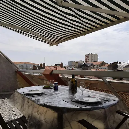 A 2 Mn Du Remblai, De La Et Des Commerces