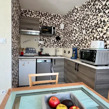 A 2 Mn Du Remblai, De La Et Des Commerces Lejlighed *