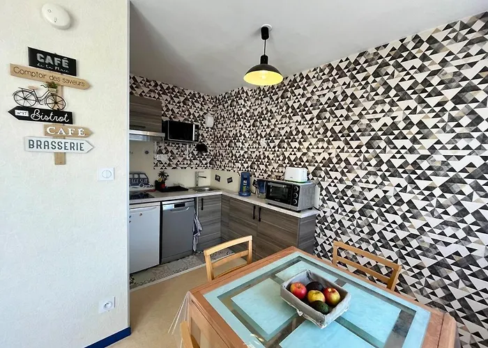 公寓 A 2 Mn Du Remblai, De La Et Des Commerces *