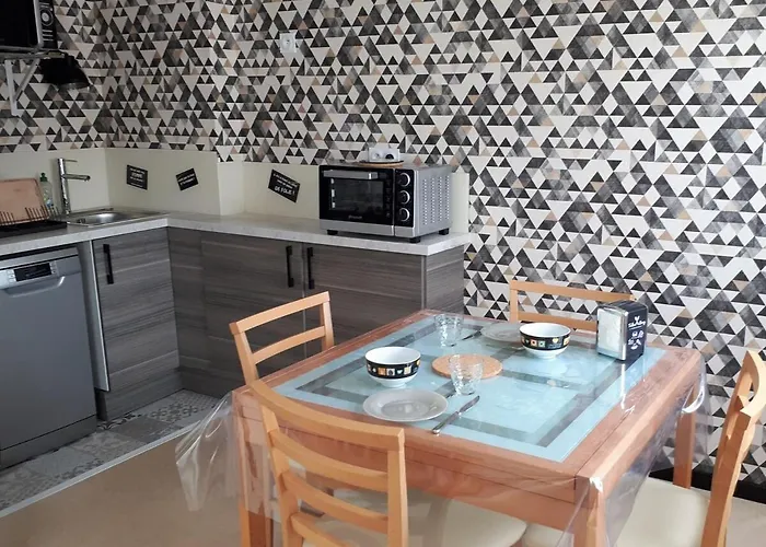 A 2 Mn Du Remblai, De La Et Des Commerces 公寓 莱萨布勒-多洛讷